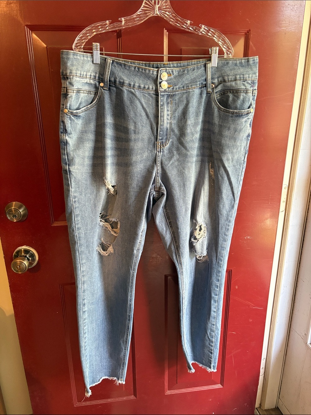 Chic denim ripped jeans